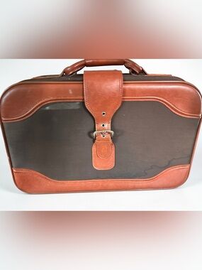 Vintage Dorea Quebec Institution Suitcase Travel Case
